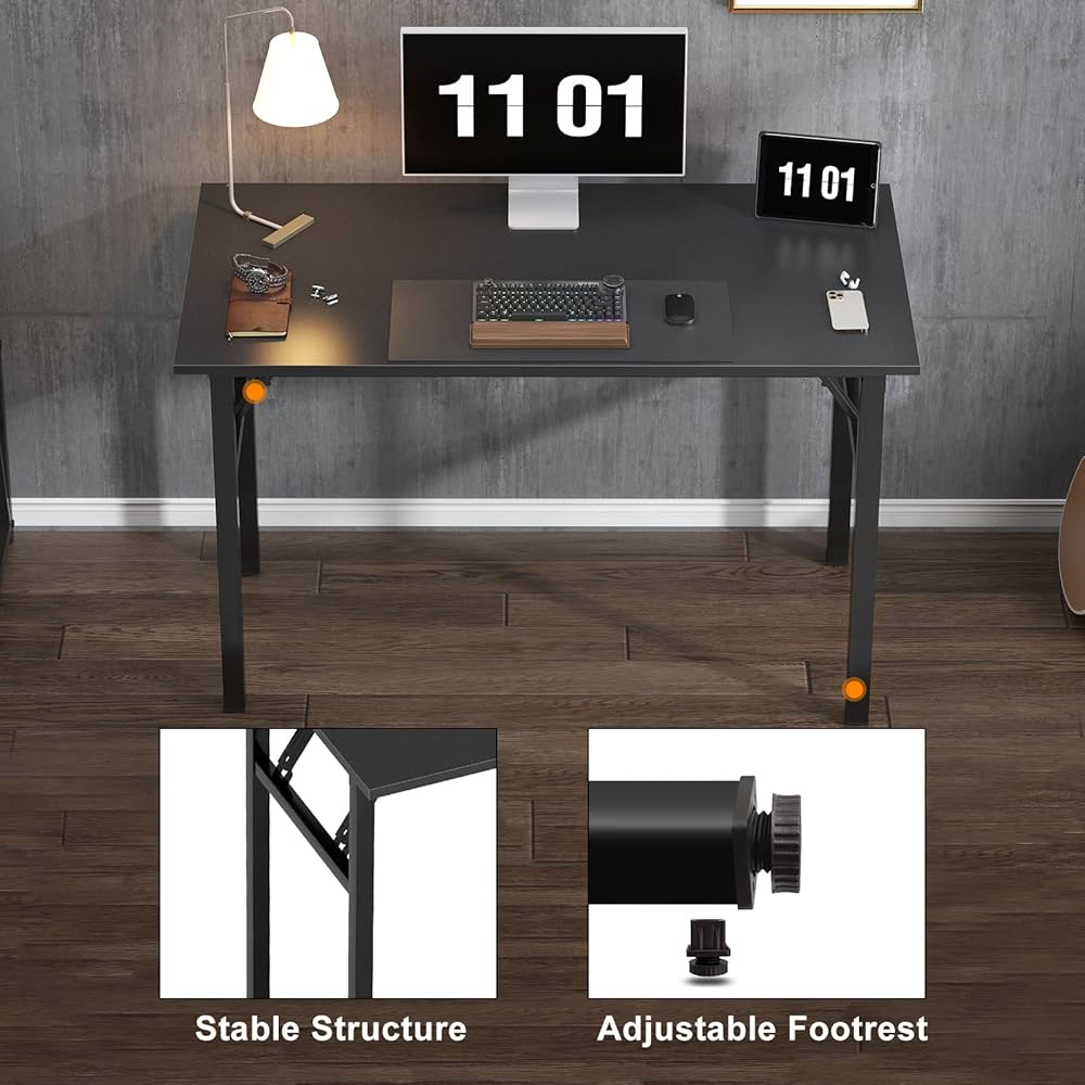 事務机・学習机 4 foldable desks and 4 foldable chairs 4 foldable desks and 4 foldable chairs
